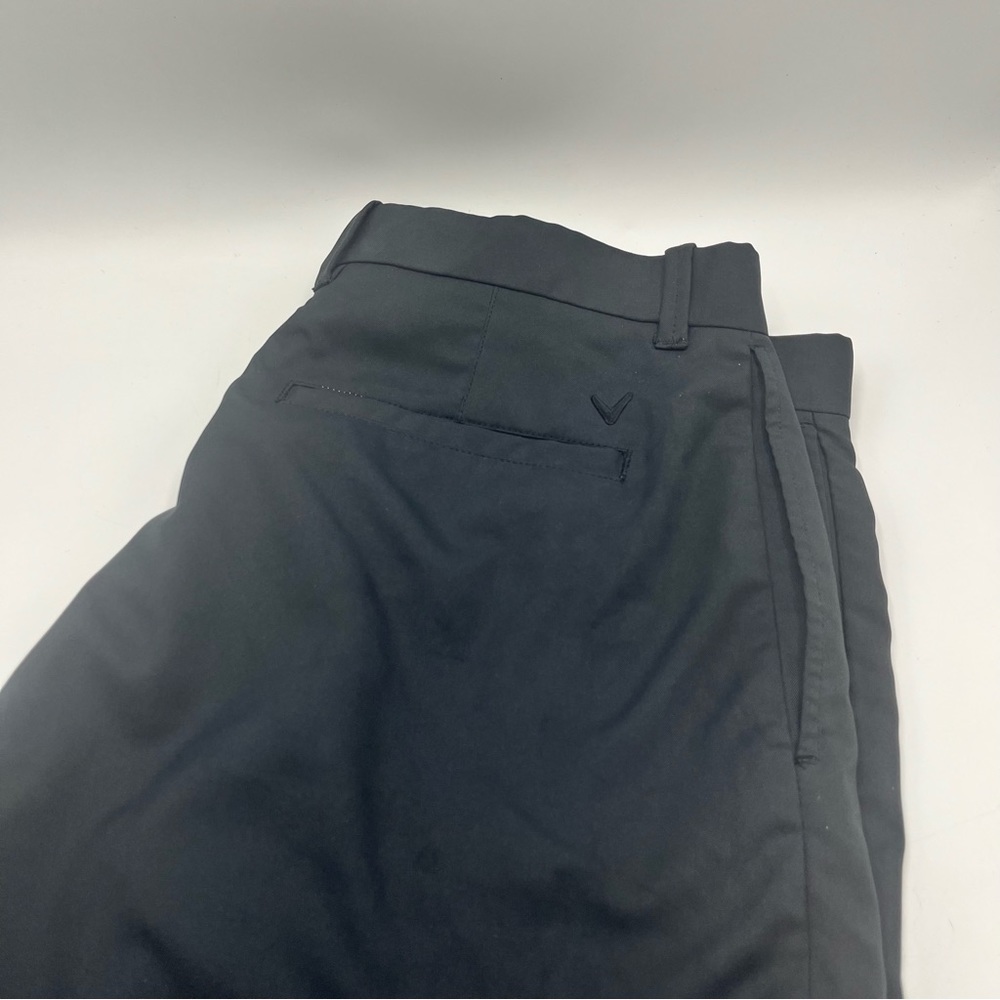 Callaway Black Cargo Golf Shorts Sz 34 Flat Front 100% Polyester Grip Waist.